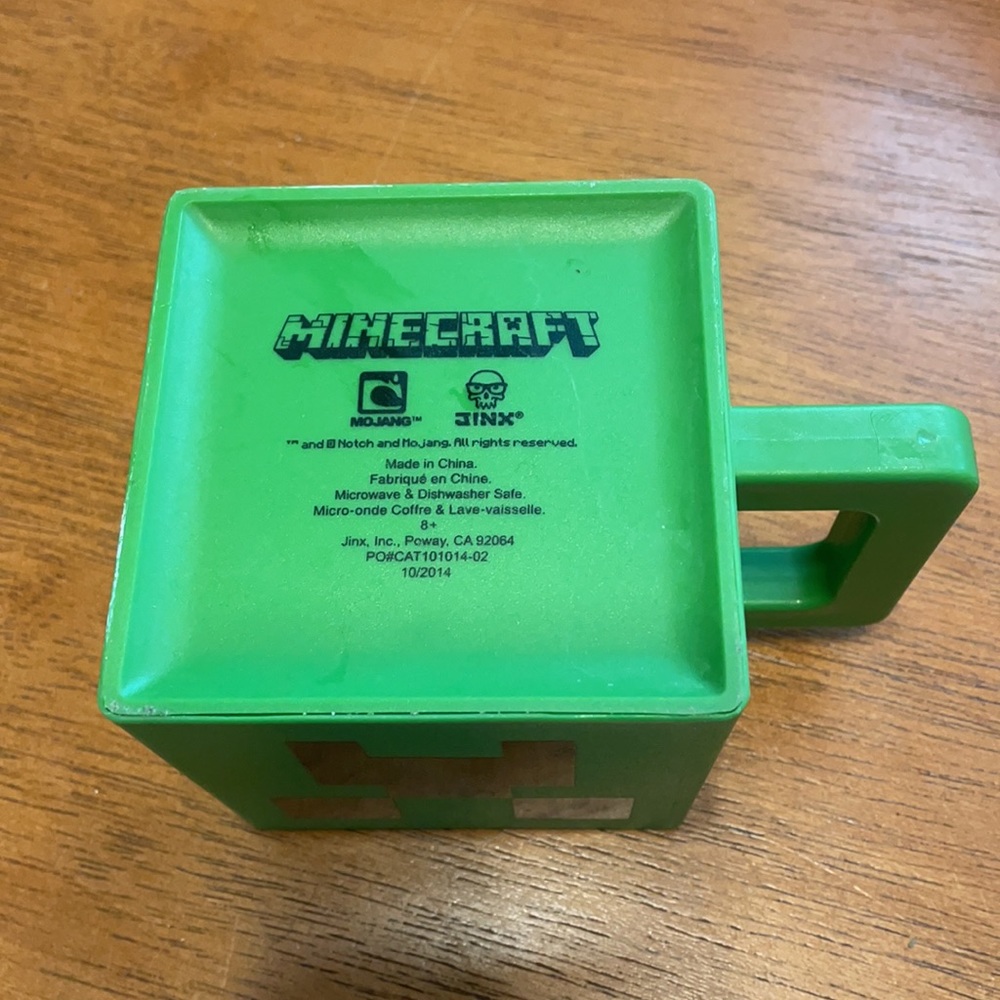 Minecraft Cup - Picture 3 of 3